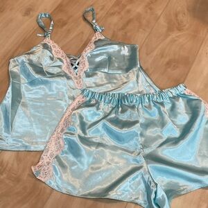 NWOT Vintage Robert Louis pajama set!